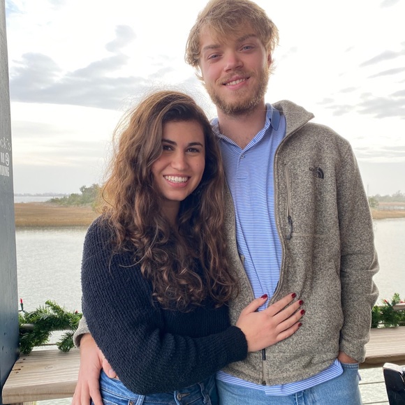 Meet your Posher, Karli - Picture 2 of 4